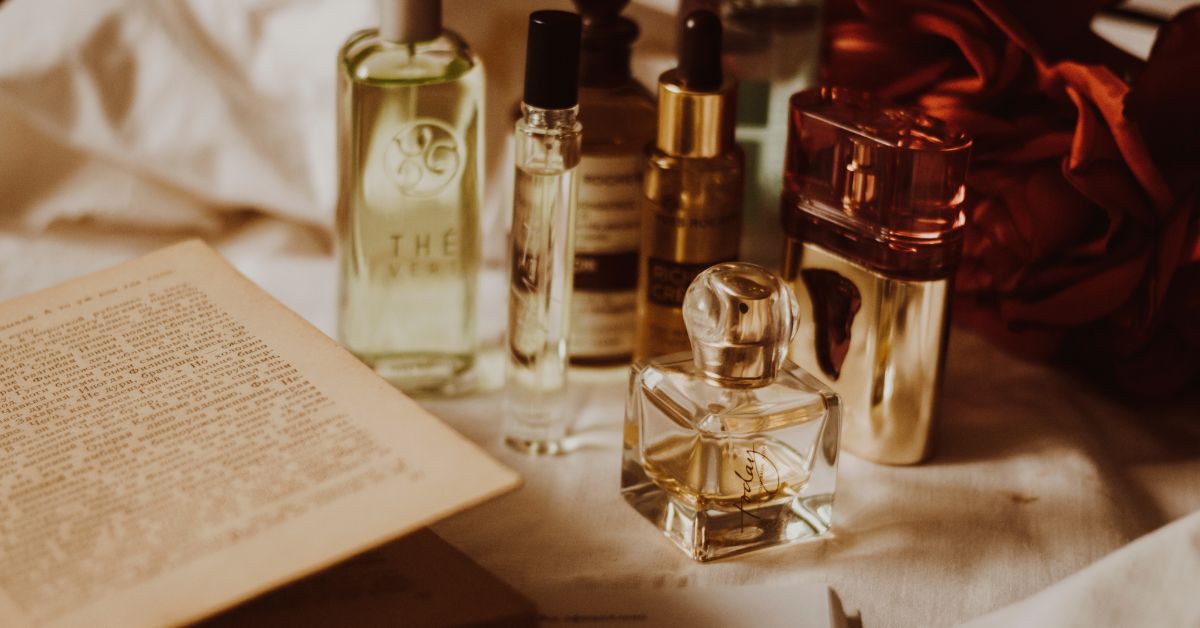 How to Layer Perfume Fragrances Properly: A Beginner’s Guide to Creating Your Signature Scent