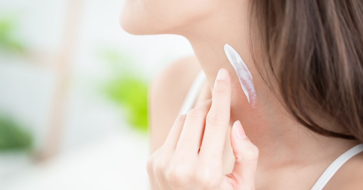 Use a Scent _Fixative Use a Scent _Fixative, how to make perfume last longer