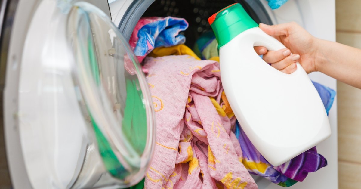 Overloading Means Nothing Gets Clean Properly Overloading Means Nothing Gets Clean Properly, why laundry stops smelling fresh